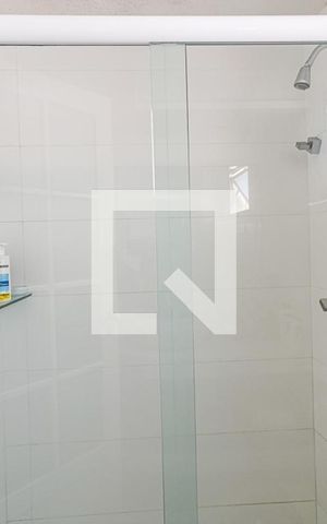 Apartamento à venda com 216m², 3 quartos e 2 vagas Apartamento à venda com 216m², 3 quartos e 2 vagasBanheiro da Suíte