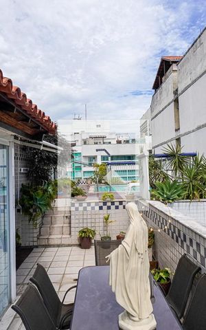 Apartamento à venda com 216m², 3 quartos e 2 vagas Apartamento à venda com 216m², 3 quartos e 2 vagasÁrea Externa