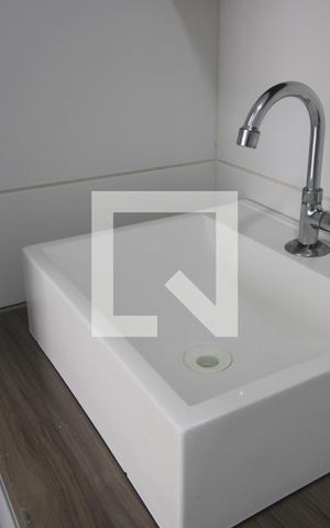 Apartamento para alugar com 28m², 1 quarto e sem vagaPia do banheiro