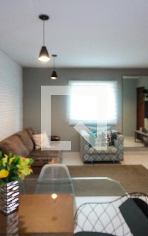 Casa de condomínio à venda com 105m², 3 quartos e 2 vagas Casa de condomínio à venda com 105m², 3 quartos e 2 vagasSala