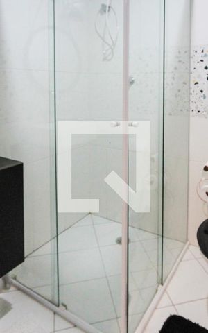 Casa de condomínio à venda com 105m², 3 quartos e 2 vagas Casa de condomínio à venda com 105m², 3 quartos e 2 vagasBanheiro Social