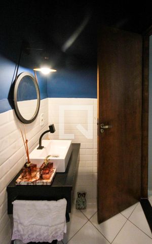 Casa de condomínio à venda com 105m², 3 quartos e 2 vagas Casa de condomínio à venda com 105m², 3 quartos e 2 vagasLavabo