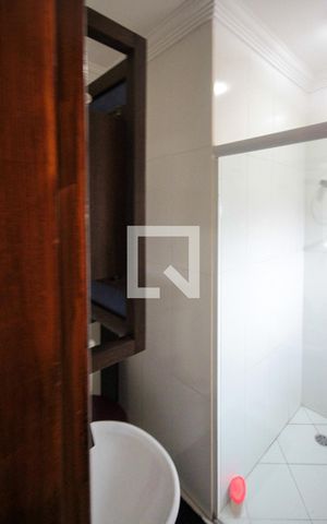 Casa de condomínio à venda com 105m², 3 quartos e 2 vagas Casa de condomínio à venda com 105m², 3 quartos e 2 vagasBanheiro da Suite