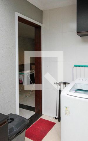 Casa de condomínio à venda com 105m², 3 quartos e 2 vagas Casa de condomínio à venda com 105m², 3 quartos e 2 vagasÁrea de Serviço