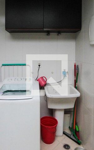 Casa de condomínio à venda com 105m², 3 quartos e 2 vagas Casa de condomínio à venda com 105m², 3 quartos e 2 vagasÁrea de Serviço
