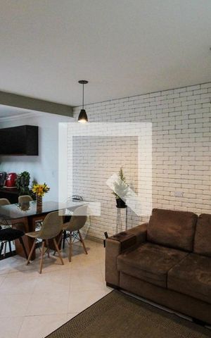 Casa de condomínio à venda com 105m², 3 quartos e 2 vagas Casa de condomínio à venda com 105m², 3 quartos e 2 vagasSala