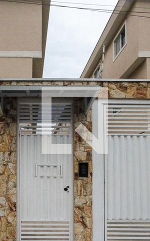 Casa de condomínio à venda com 105m², 3 quartos e 2 vagas Casa de condomínio à venda com 105m², 3 quartos e 2 vagasFachada