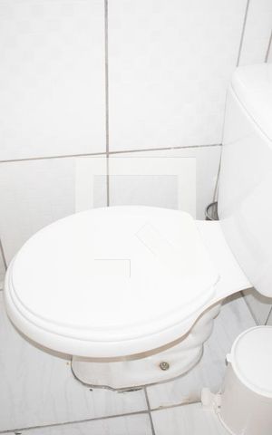 Casa à venda com 330m², 3 quartos e 1 vagaBanheiro 2