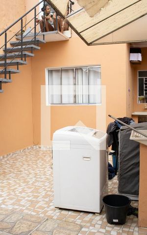 Casa à venda com 330m², 3 quartos e 1 vagaÁrea de Serviço 