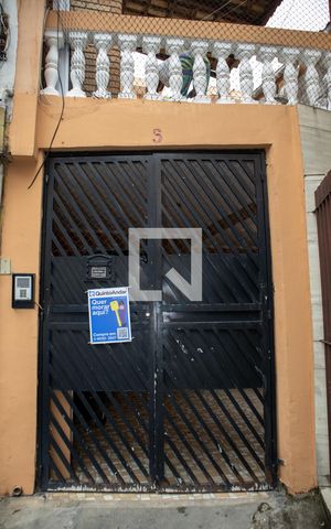Casa à venda com 330m², 3 quartos e 1 vagaFachada