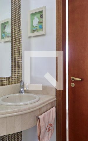 Apartamento à venda com 143m², 3 quartos e 2 vagasBanheiro Social