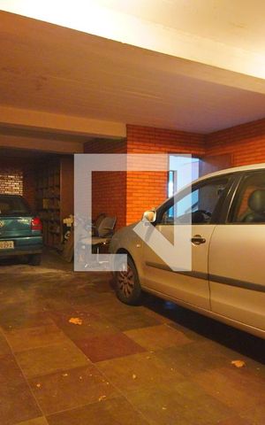 Casa à venda com 591m², 5 quartos e 3 vagasGaragem 