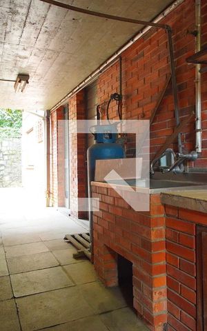 Casa à venda com 591m², 5 quartos e 3 vagasÁrea  Serviço 