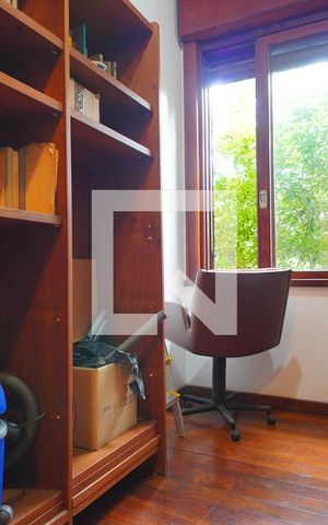 Casa à venda com 591m², 5 quartos e 3 vagasQuarto 1