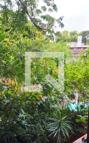 Casa à venda com 591m², 5 quartos e 3 vagasQuarto  Suíte_Vista 