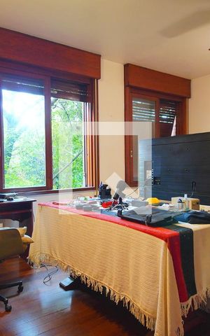 Casa à venda com 591m², 5 quartos e 3 vagasQuarto 2