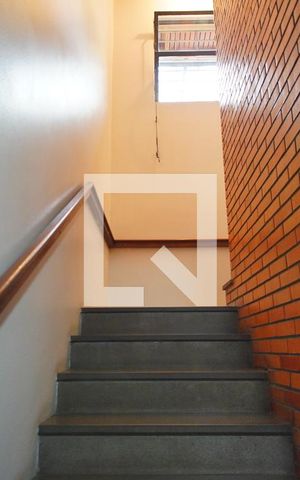Casa à venda com 591m², 5 quartos e 3 vagasAcesso a sala 