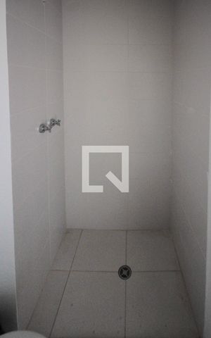 Apartamento à venda com 50m², 2 quartos e sem vaga Apartamento à venda com 50m², 2 quartos e sem vagaBanheiro