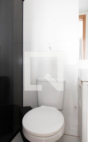Apartamento à venda com 54m², 2 quartos e 1 vaga Apartamento à venda com 54m², 2 quartos e 1 vagaBanheiro da Suíte