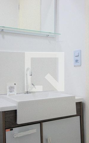 Apartamento para alugar com 47m², 2 quartos e 1 vaga Apartamento para alugar com 47m², 2 quartos e 1 vagaBanheiro
