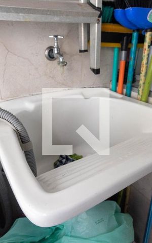 Apartamento à venda com 51m², 2 quartos e 1 vaga Apartamento à venda com 51m², 2 quartos e 1 vagaLavanderia