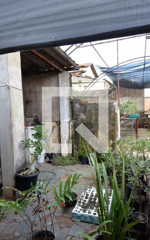 Casa à venda com 320m², 4 quartos e 3 vagas Casa à venda com 320m², 4 quartos e 3 vagasTerraço