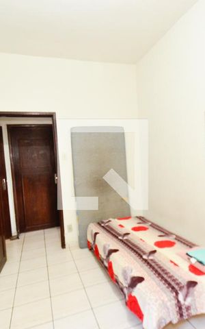 Casa à venda com 320m², 4 quartos e 3 vagas Casa à venda com 320m², 4 quartos e 3 vagasQuarto2