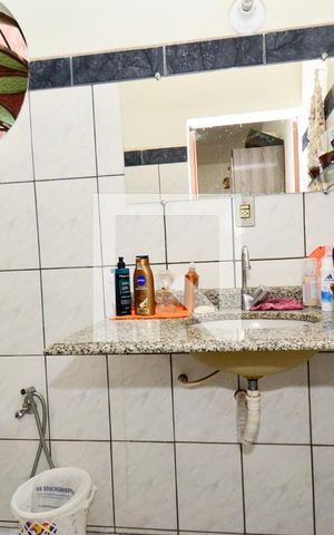 Casa à venda com 320m², 4 quartos e 3 vagas Casa à venda com 320m², 4 quartos e 3 vagasBanheiro suite