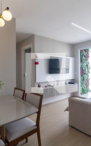 Apartamento à venda com 55m², 2 quartos e 1 vaga Apartamento à venda com 55m², 2 quartos e 1 vagaSala