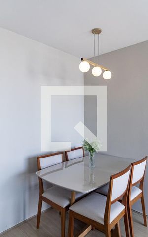 Apartamento à venda com 55m², 2 quartos e 1 vaga Apartamento à venda com 55m², 2 quartos e 1 vagaSala