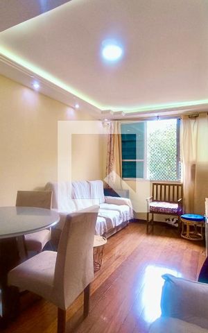 Apartamento à venda com 75m², 3 quartos e 1 vaga Apartamento à venda com 75m², 3 quartos e 1 vagaSala