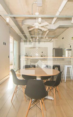 Studio à venda com 25m², 1 quarto e sem vaga Studio à venda com 25m², 1 quarto e sem vagaSalão Gourmet
