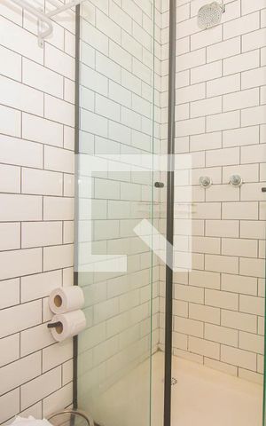Studio à venda com 25m², 1 quarto e sem vaga Studio à venda com 25m², 1 quarto e sem vagaBanheiro