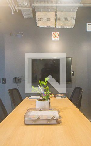 Studio à venda com 25m², 1 quarto e sem vaga Studio à venda com 25m², 1 quarto e sem vagaÁrea Comum - Escritório