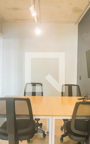 Studio à venda com 25m², 1 quarto e sem vaga Studio à venda com 25m², 1 quarto e sem vagaSala de Estudos