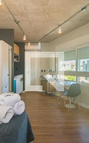 Studio à venda com 25m², 1 quarto e sem vaga Studio à venda com 25m², 1 quarto e sem vagaLoft