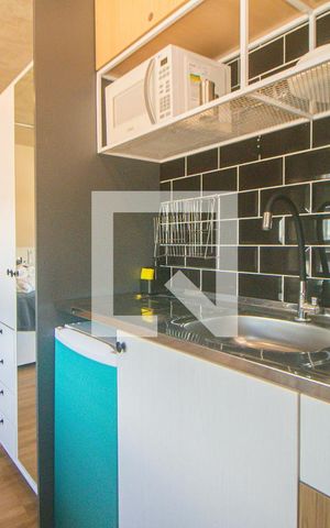 Studio à venda com 25m², 1 quarto e sem vaga Studio à venda com 25m², 1 quarto e sem vagaLoft