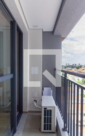 Apartamento à venda com 33m², 1 quarto e sem vaga Apartamento à venda com 33m², 1 quarto e sem vagaVaranda