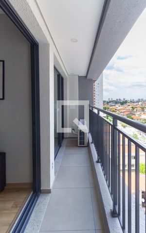 Apartamento à venda com 33m², 1 quarto e sem vaga Apartamento à venda com 33m², 1 quarto e sem vagaVaranda