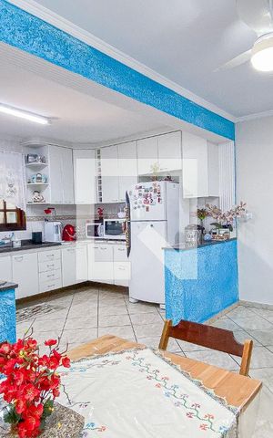 Casa à venda com 280m², 4 quartos e 4 vagas Casa à venda com 280m², 4 quartos e 4 vagasCozinha - Sala de Jantar