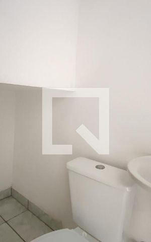 Casa para alugar com 75m², 2 quartos e 1 vagaLavabo