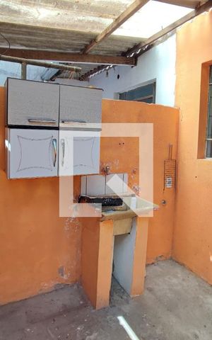 Casa para alugar com 75m², 2 quartos e 1 vagaÁrea de Serviço
