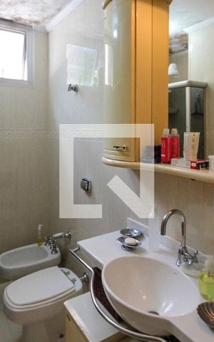 Apartamento à venda com 100m², 2 quartos e 1 vaga Apartamento à venda com 100m², 2 quartos e 1 vagaBanheiro