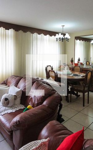 Apartamento à venda com 100m², 2 quartos e 1 vaga Apartamento à venda com 100m², 2 quartos e 1 vagaSala