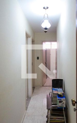 Apartamento à venda com 100m², 2 quartos e 1 vaga Apartamento à venda com 100m², 2 quartos e 1 vagaCorredor