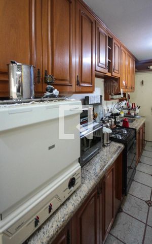 Apartamento à venda com 100m², 2 quartos e 1 vaga Apartamento à venda com 100m², 2 quartos e 1 vagaBanheiro