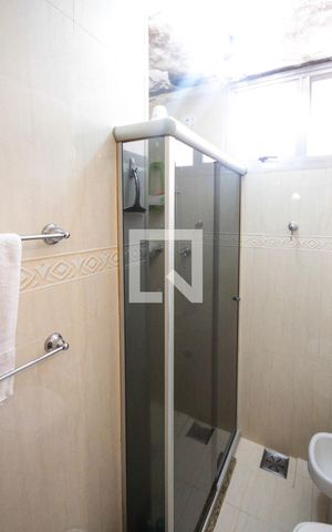 Apartamento à venda com 100m², 2 quartos e 1 vaga Apartamento à venda com 100m², 2 quartos e 1 vagaBanheiro