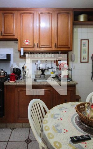 Apartamento à venda com 100m², 2 quartos e 1 vaga Apartamento à venda com 100m², 2 quartos e 1 vagaCozinha