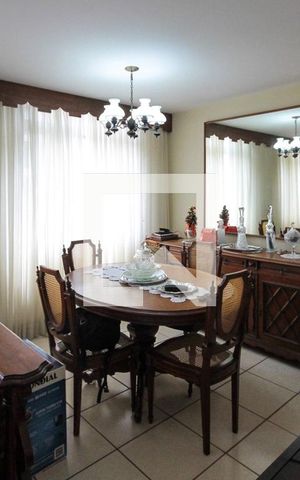 Apartamento à venda com 100m², 2 quartos e 1 vaga Apartamento à venda com 100m², 2 quartos e 1 vagaSala