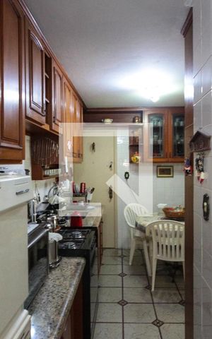 Apartamento à venda com 100m², 2 quartos e 1 vaga Apartamento à venda com 100m², 2 quartos e 1 vagaBanheiro